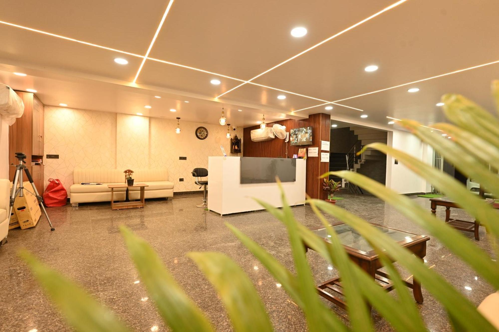 Hotel Down Town Paschim Vihar Delhi  Eksteriør billede