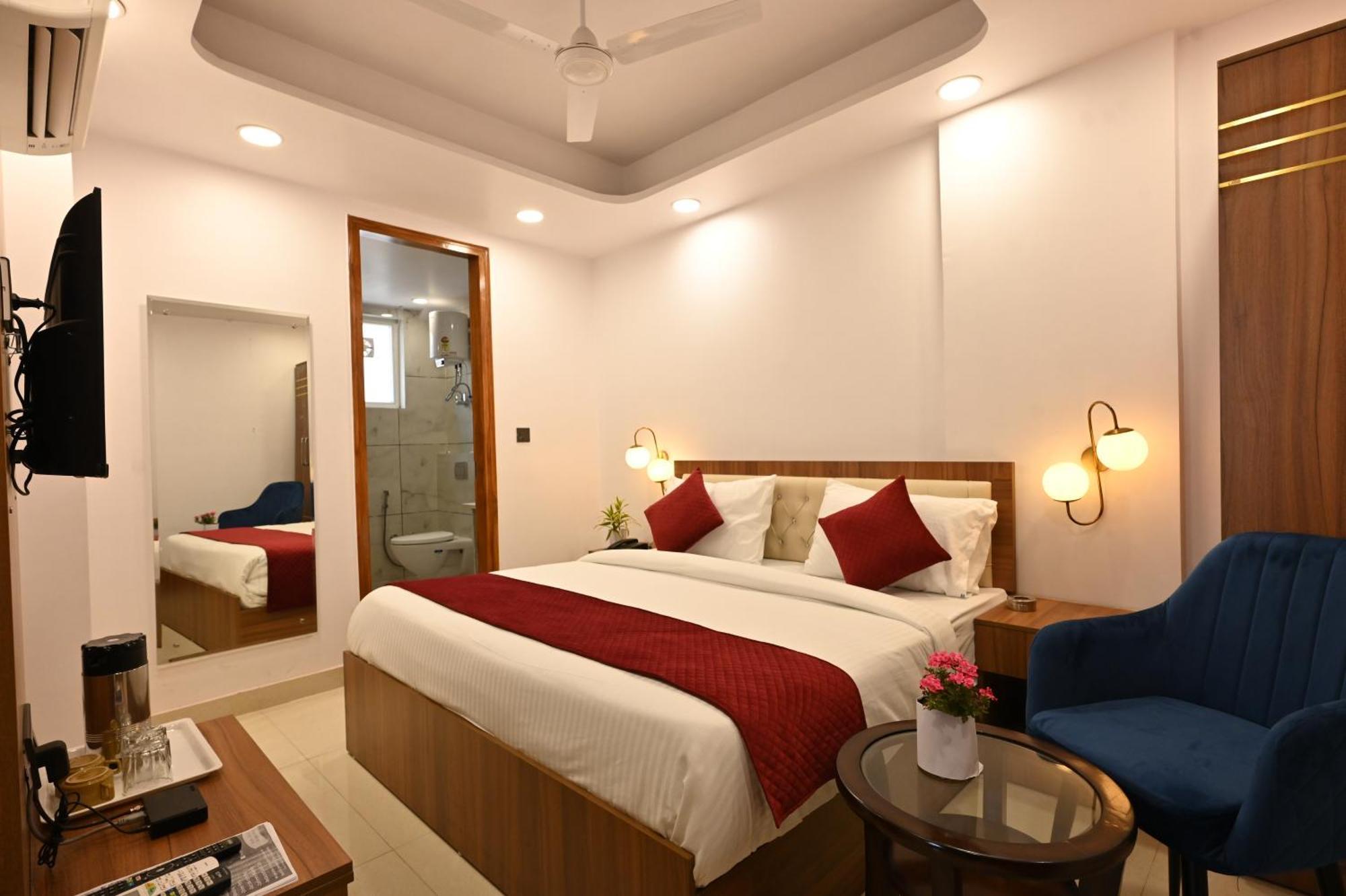 Hotel Down Town Paschim Vihar Delhi  Eksteriør billede