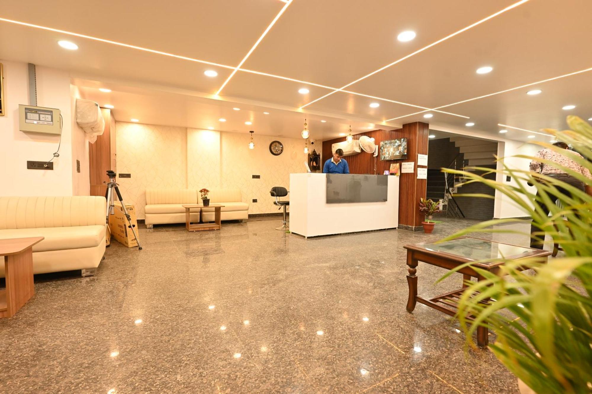 Hotel Down Town Paschim Vihar Delhi  Eksteriør billede