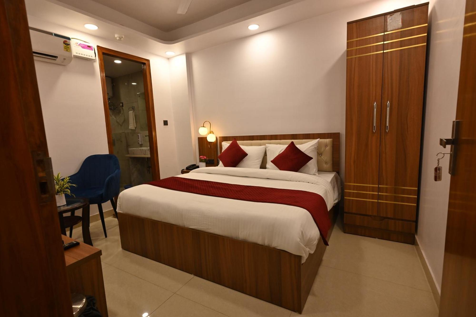 Hotel Down Town Paschim Vihar Delhi  Eksteriør billede
