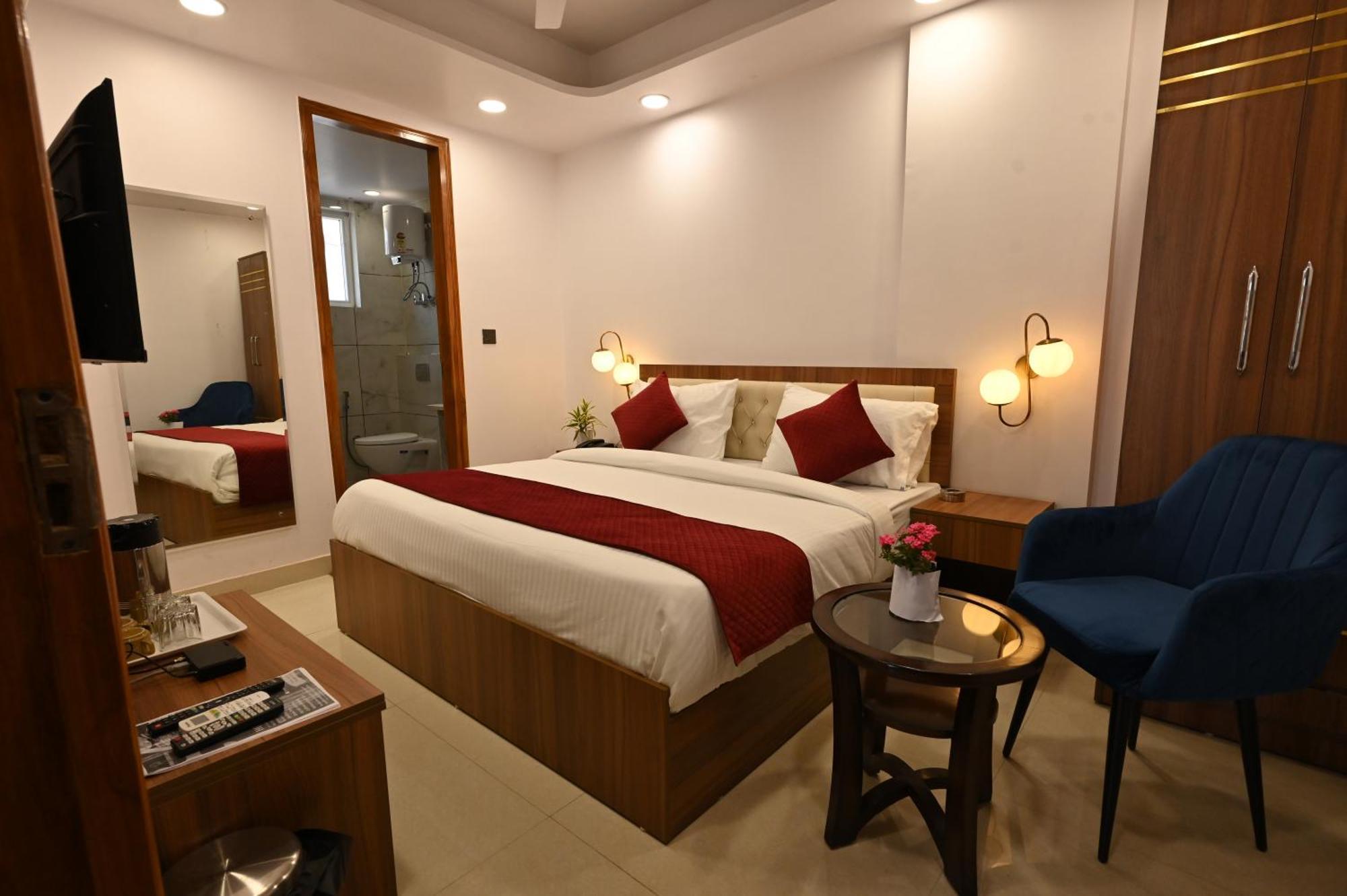 Hotel Down Town Paschim Vihar Delhi  Eksteriør billede