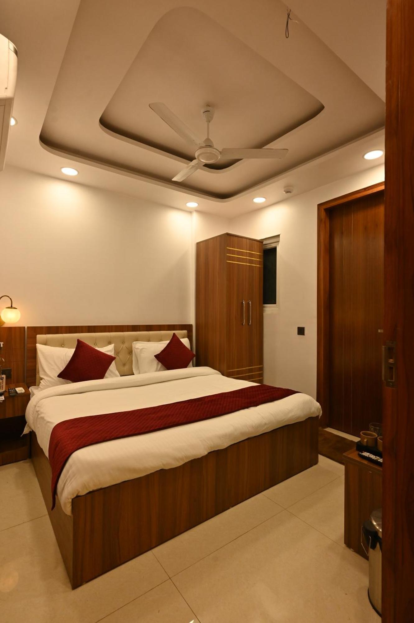 Hotel Down Town Paschim Vihar Delhi  Eksteriør billede