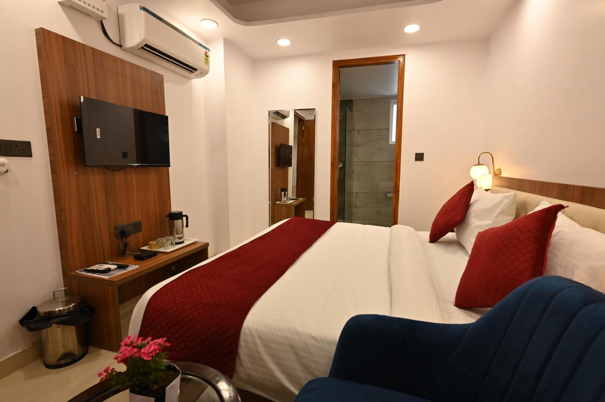 Hotel Down Town Paschim Vihar Delhi  Eksteriør billede