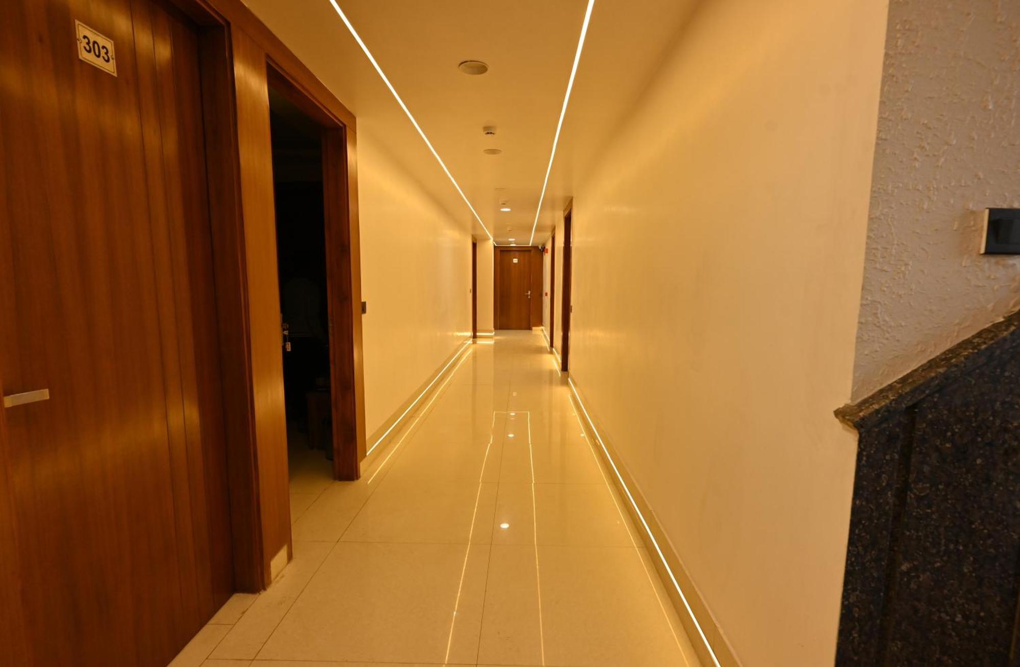 Hotel Down Town Paschim Vihar Delhi  Eksteriør billede